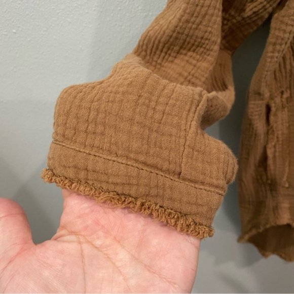 Flawless Exposed Seam Button Front Oversized Shirt Brown Small - Picture 5 of 10